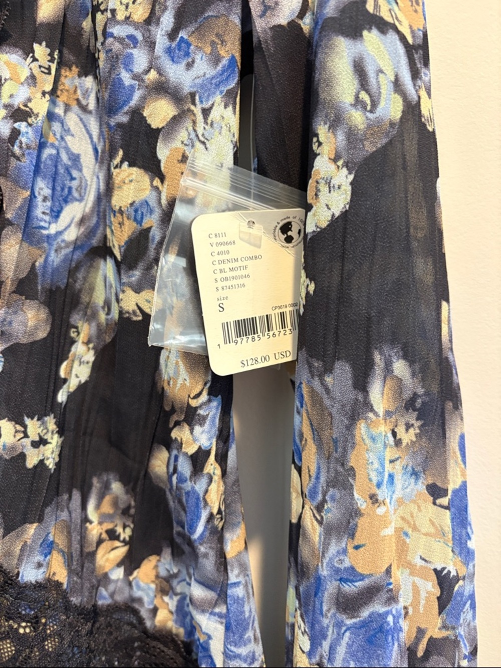 NWT Free People Floral Ruffle Blouse - Picture 2 of 11